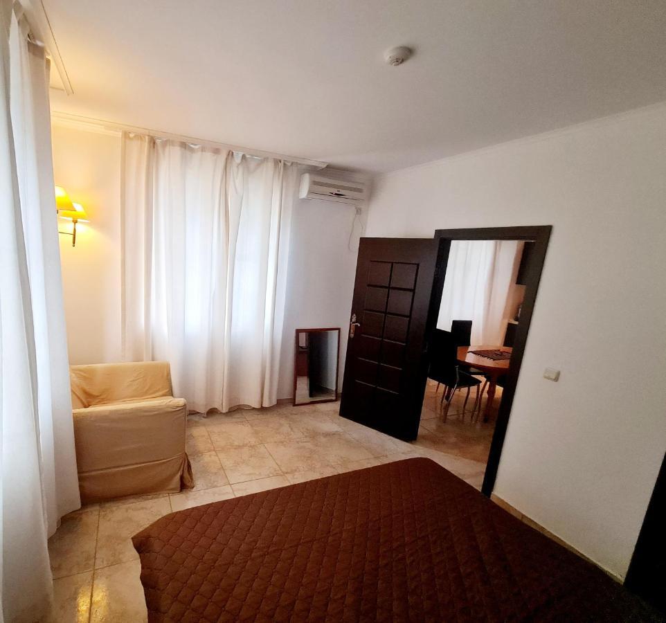 Apartment Almi - The Cliff Obzor Exterior photo
