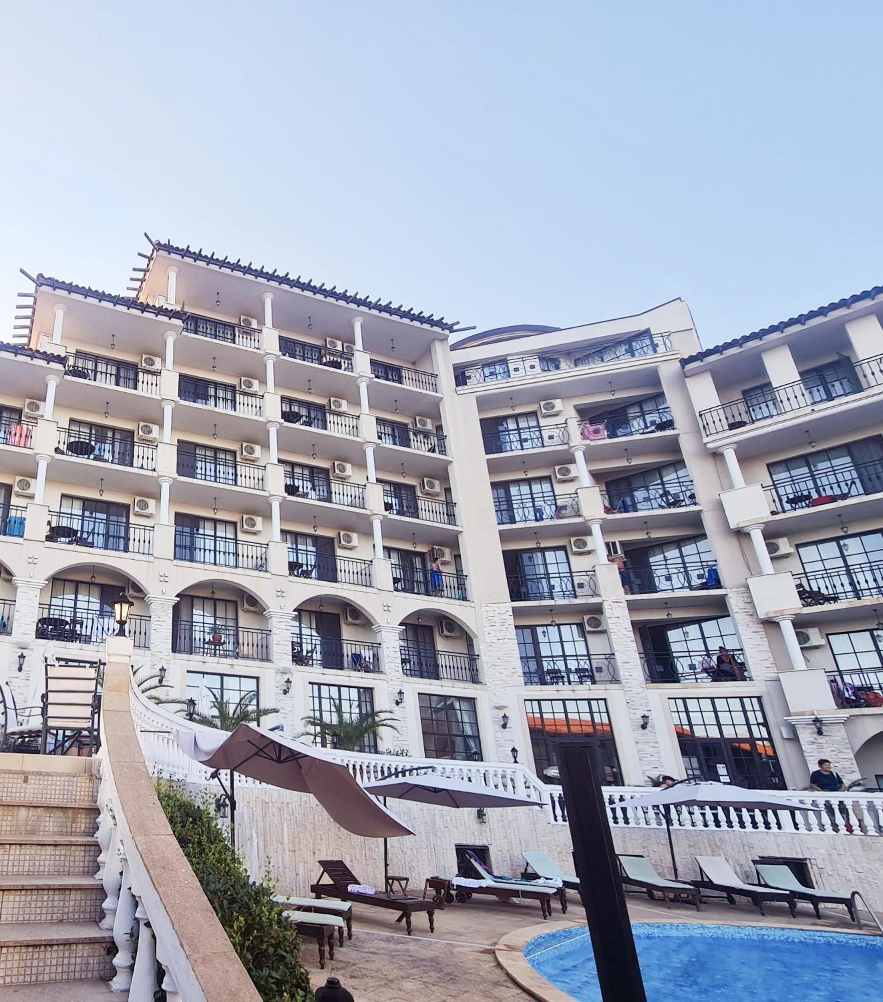 Apartment Almi - The Cliff Obzor Exterior photo